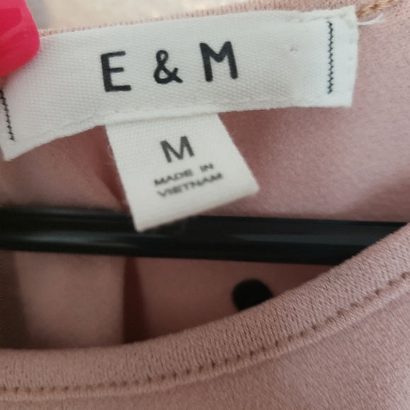 E&M Pink polka-dot scallop tank top - Picture 6 of 6